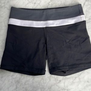 Lululemon Size 4 Shorts